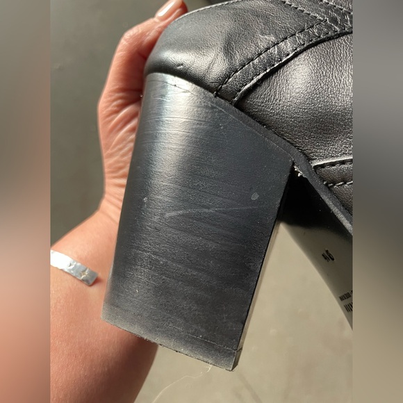 FREDA SALVADORE Reba Western Mule Calf Black Leather Heeled Mules - Picture 15 of 16